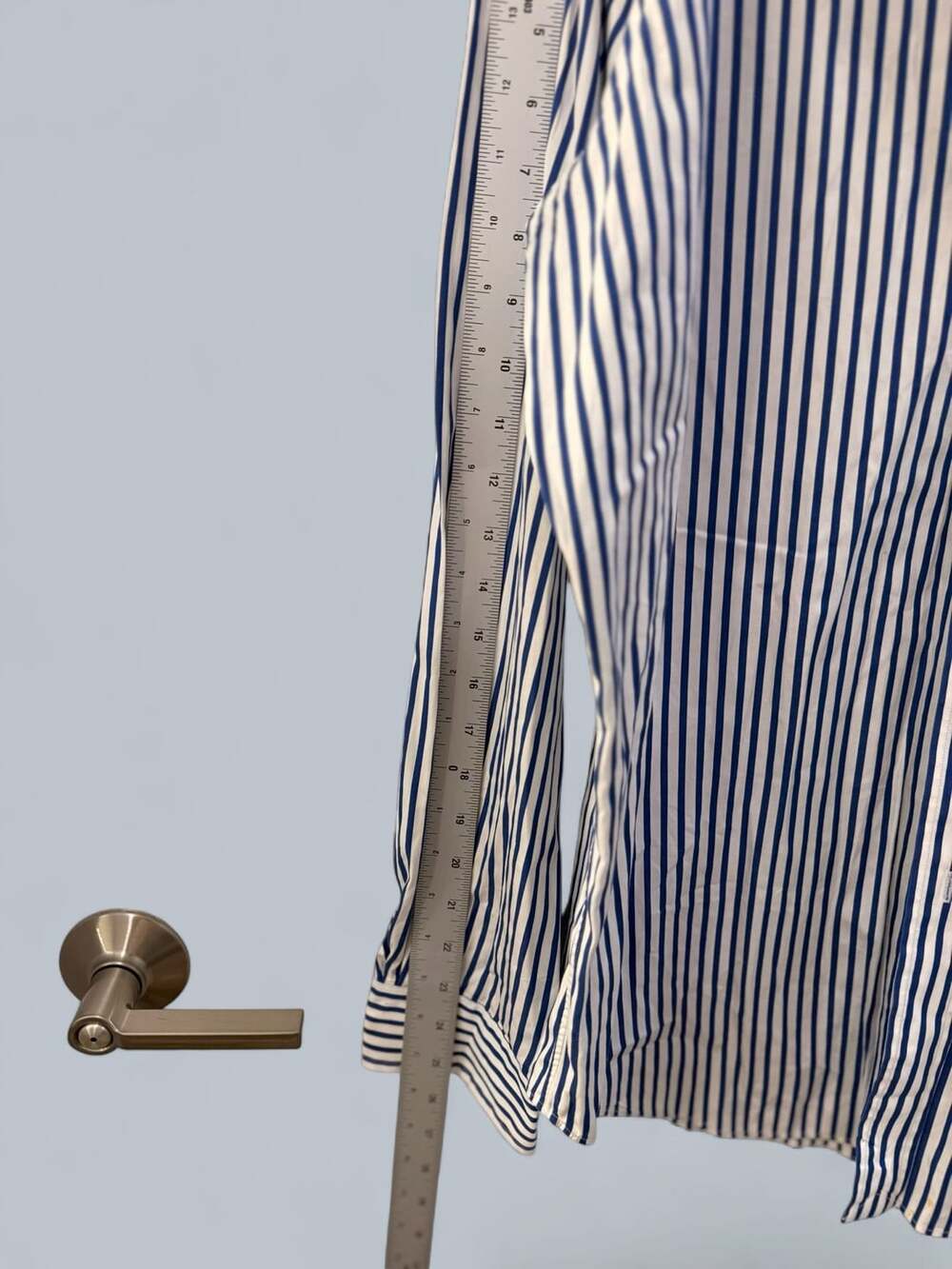 Ralph Lauren Men's Classic Fit Blue and White Striped Long-Sleeve Button-Down Sh - Picture 8 of 11